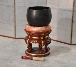 Japanese Buddhist Rin Bell and Stand Height:770mm