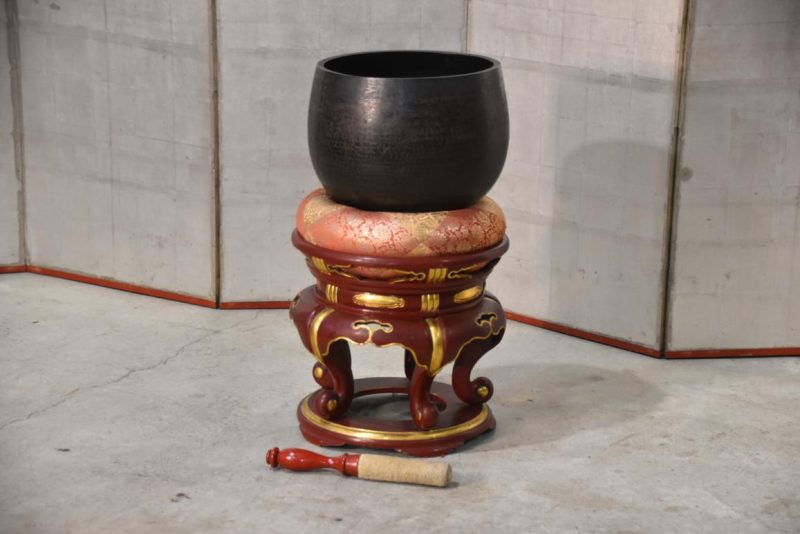 Japanese Buddhist Rin Bell and Stand Height:770mm