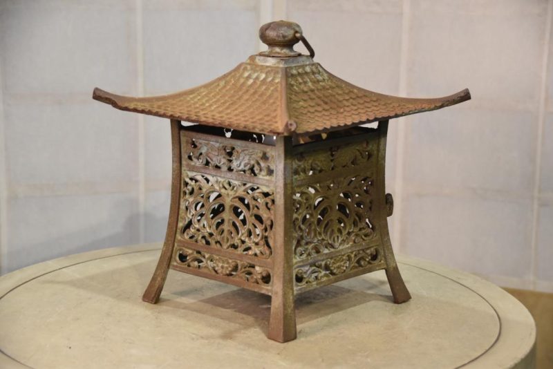Japanese Cast Iron Hanging Lantern Width:290mm - Image 4