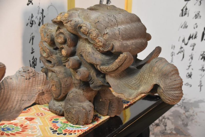 Edo Period Baku (Bad Dream Eaters) Wooden Heads from a Temple Width:1300mm - Image 6