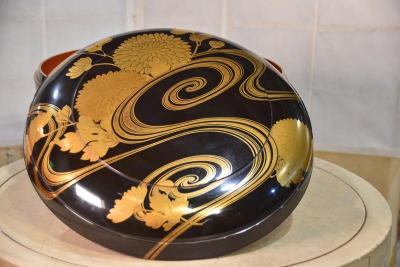 Japanese Maki-E Lacquer Lidded Bowl Width:390mm - Image 8