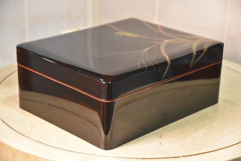 Vintage Japanese Lacquered Letter Box with a Grasshopper Width:305mm - Image 3
