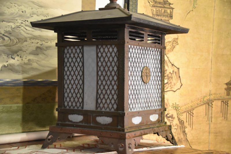 Pair of Lanterns Width:860mm - Image 3