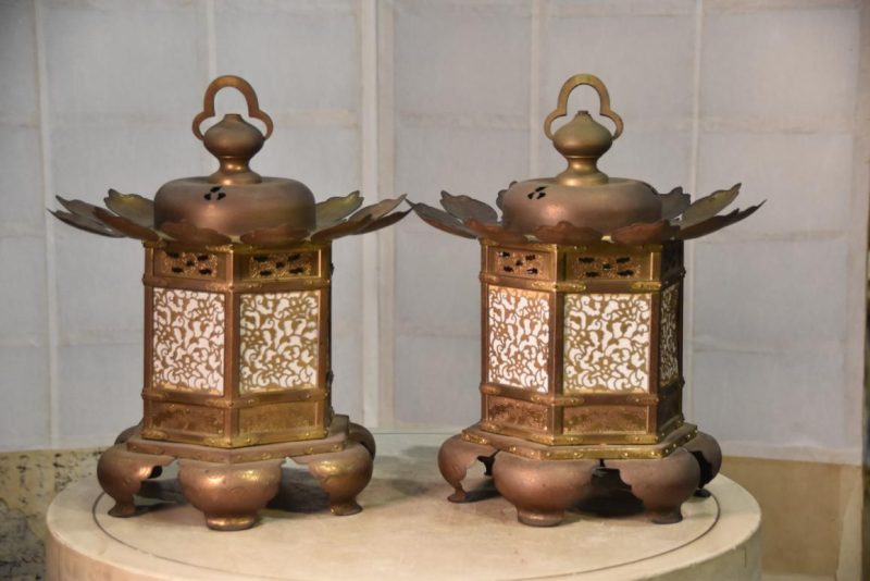 Pair of Temple Hanging Lanterns Width:300mm Each - Image 7