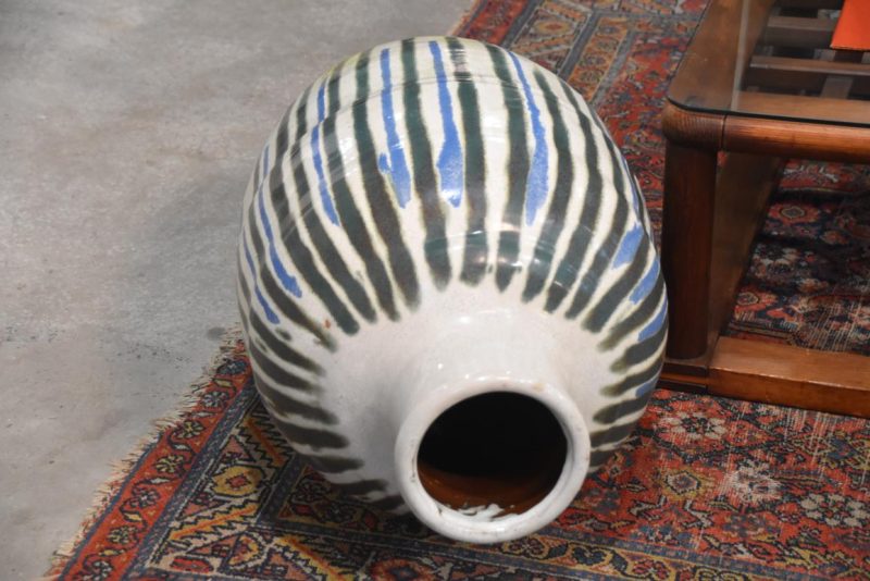 Shigaraki Drip Glaze Tsubo for Soya Sauce Height:770mm - Image 8
