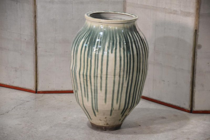 Shigaraki Drip Glaze Tsubo  Height:720mm