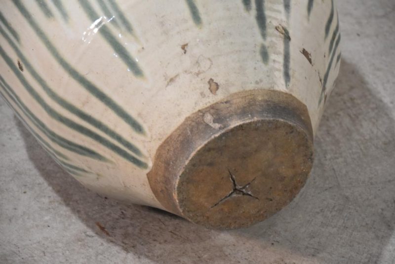 Shigaraki Drip Glaze Tsubo  Height:720mm - Image 4