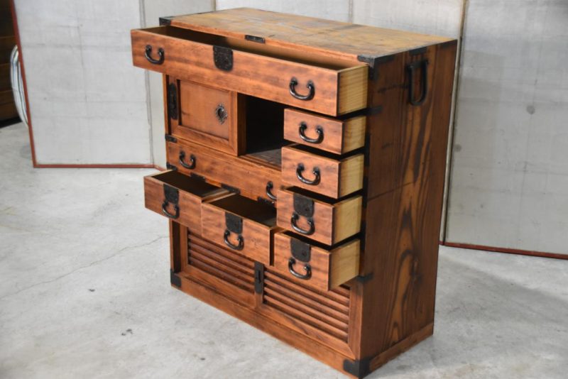 Choba Dansu Traditional Japanese Merchant Chest from Osaka Width:910mm - Image 7