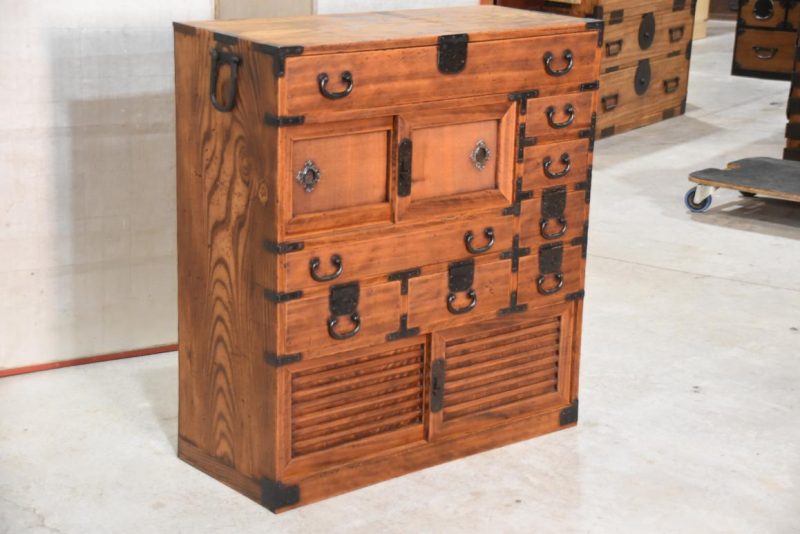Choba Dansu Traditional Japanese Merchant Chest from Osaka Width:910mm - Image 4