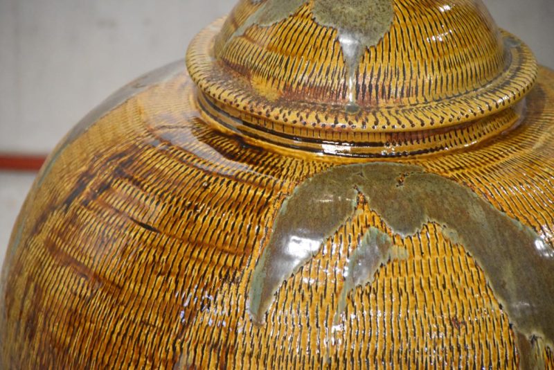 Japanese Mingei Onta Pottery Lidded Urn Width:500mm - Image 9