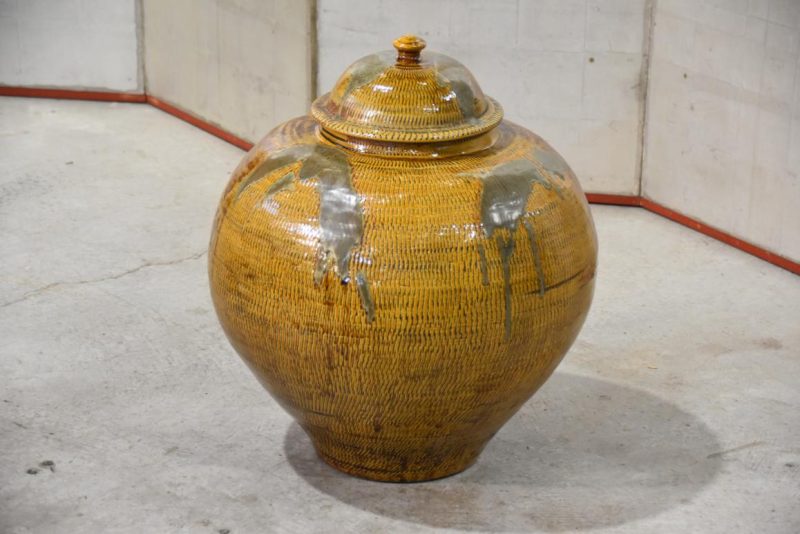 Japanese Mingei Onta Pottery Lidded Urn Width:500mm - Image 8