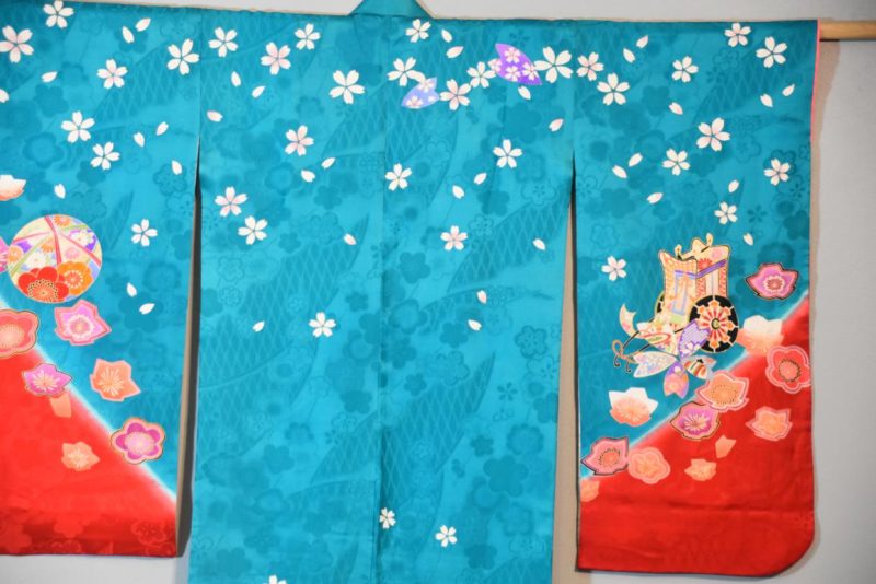 Vintag Kimono for a young girl. - Image 8