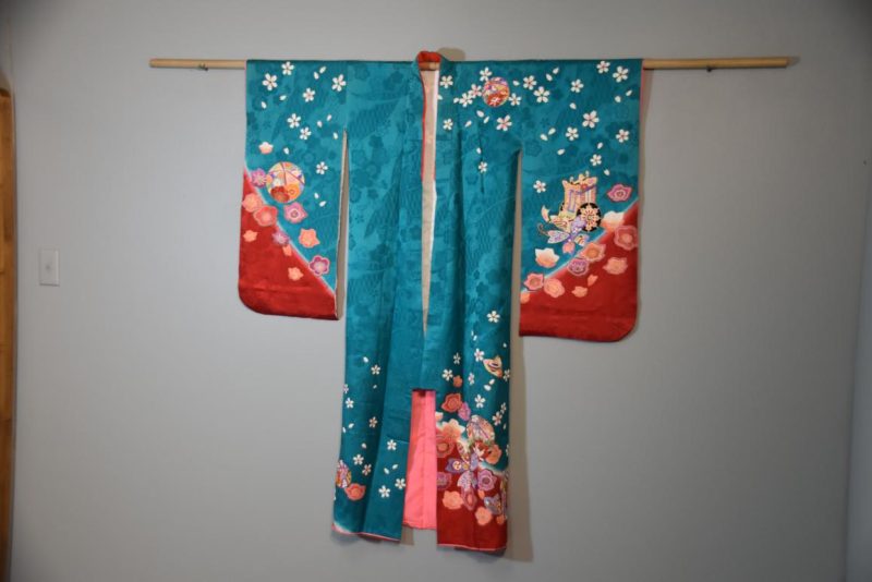 Vintag Kimono for a young girl. - Image 3