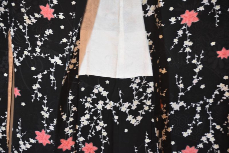 Black Vintage Silk Jacquard Haori Jacket with Cherry Blossom Design - Image 5