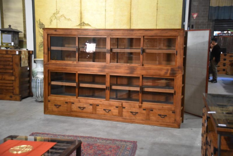 Antique Merchant Shop Chest Width:2725mm.