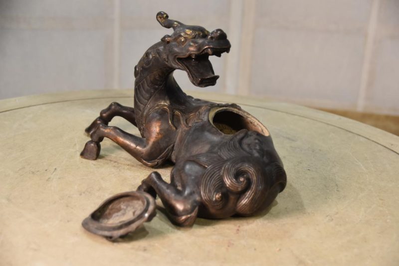 Japanese Bronze Kirin Incense Burner Width:270mm - Image 4