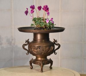 Japanese Cast Bronze Usubata Vase Width:330mm