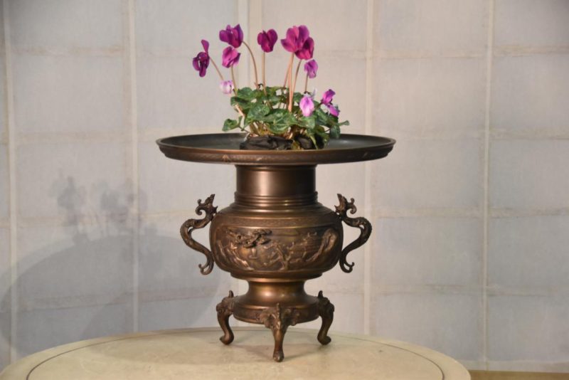 Japanese Cast Bronze Usubata Vase Width:330mm