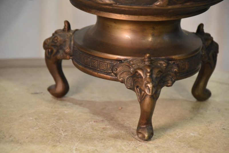 Japanese Cast Bronze Usubata Vase Width:330mm - Image 9