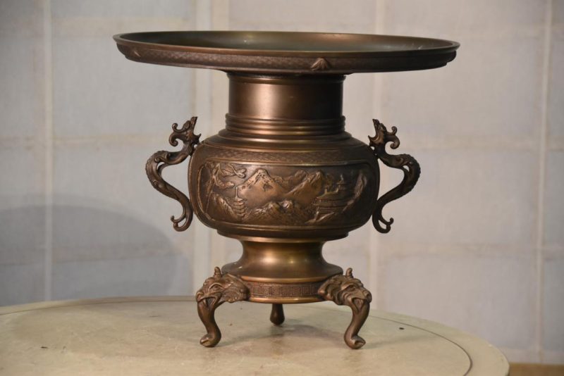 Japanese Cast Bronze Usubata Vase Width:330mm - Image 7