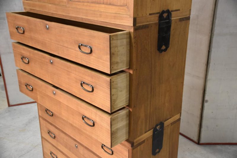 Vintage Wedding Chest (3 Sections) Width:940mm - Image 9