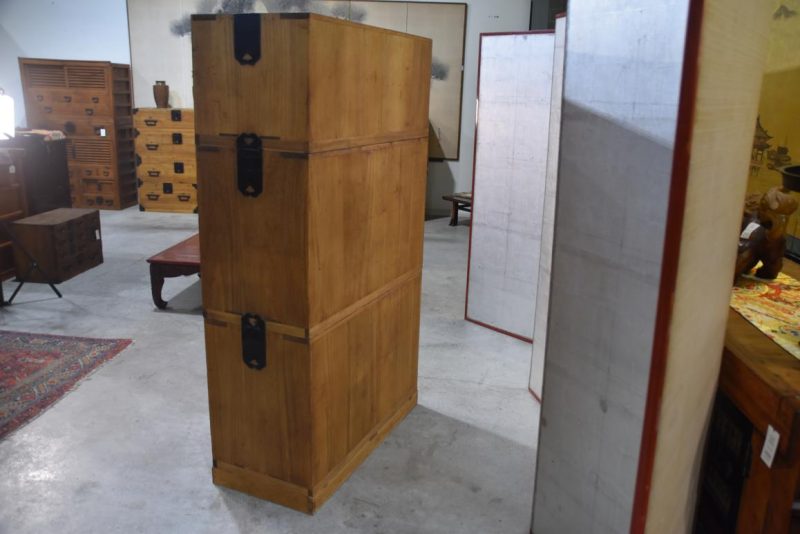 Vintage Wedding Chest (3 Sections) Width:940mm - Image 3