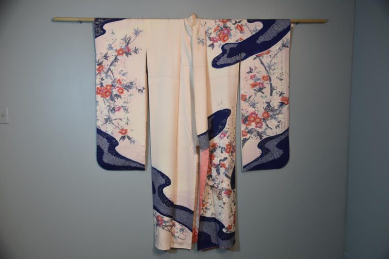 Long Sleeved Kimono - Image 3