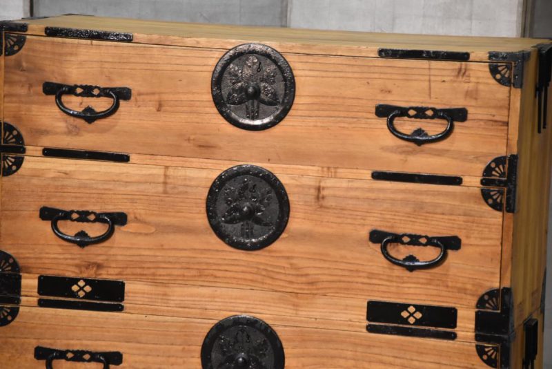 Antique Meiji Period Clothing Chest (2 Sections) Width:1030mm. - Image 13