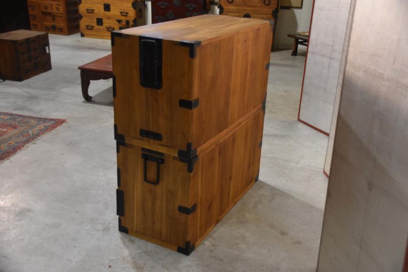 Antique 4 Drawer Clothing Chest (2 Sections) Width:950mm - Image 6