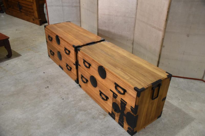 Antique 4 Drawer Clothing Chest (2 Sections) Width:950mm - Image 3