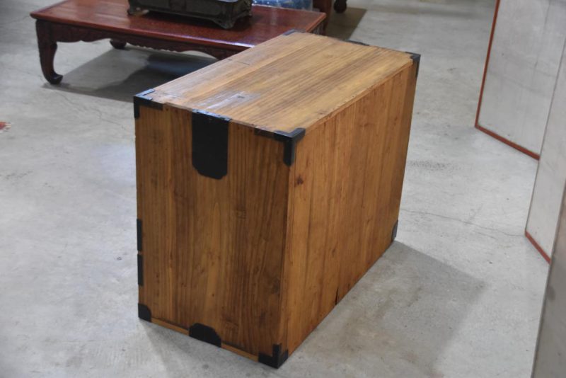 Antique Small Chest Width:850mm - Image 3