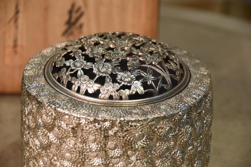Japanese Chrysanthemum Incense Burner Width:130mm - Image 8