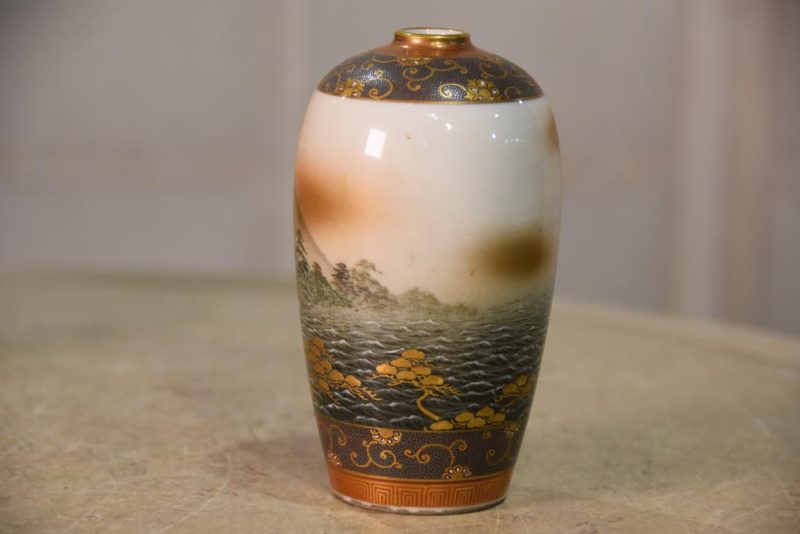 Japanese Mt Fuji Kutani Vase Width:65mm - Image 6