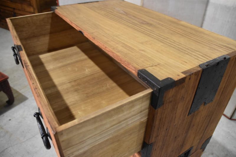 Antique 4 Drawer Clothing Chest (2 Sections) Width850mm - Image 8