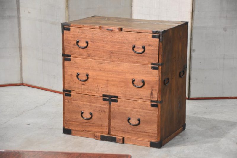 Antique 4 Drawer Chest Width:750mm