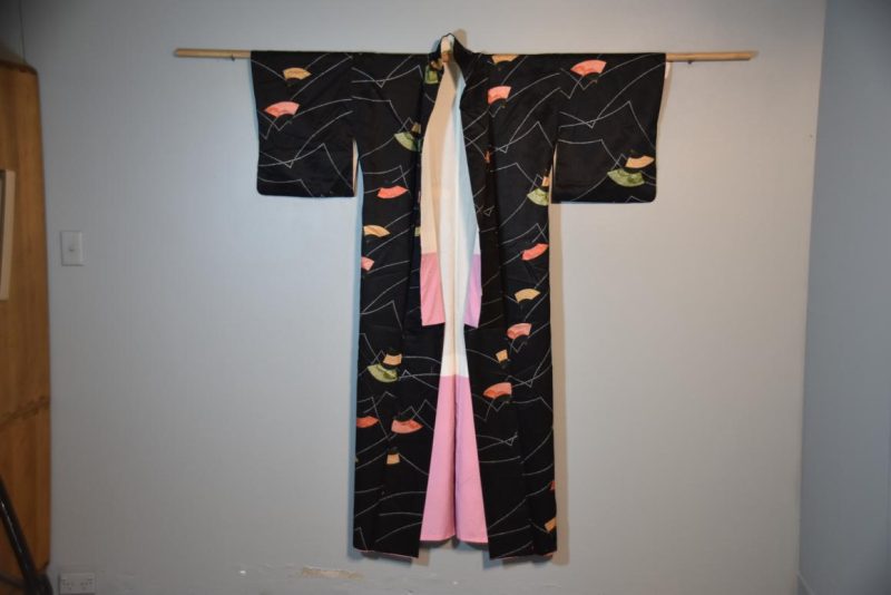 Silk Jacquard Kimono with fan designs - Image 5