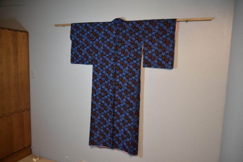 Soft Silk Kimono with Maple leaf design - Image 6
