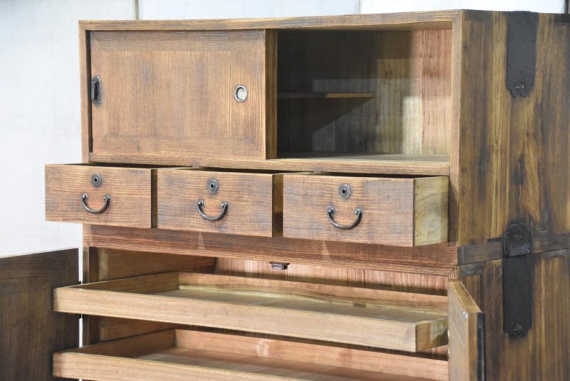Vintage Wedding Chest (3 Sections) Width:940mm - Image 9