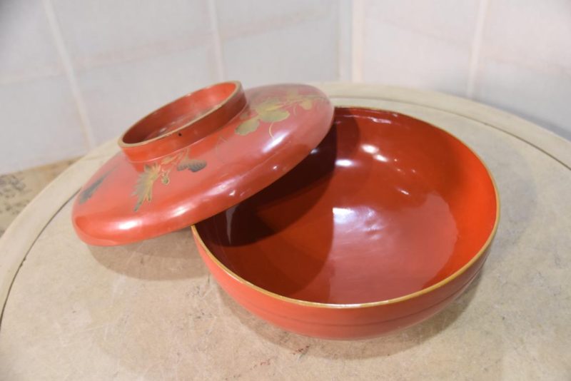 Japanese Lidded Container - Image 4