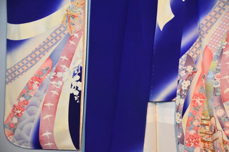 Japanese Furisode Long Sleeve Kimono - Image 3