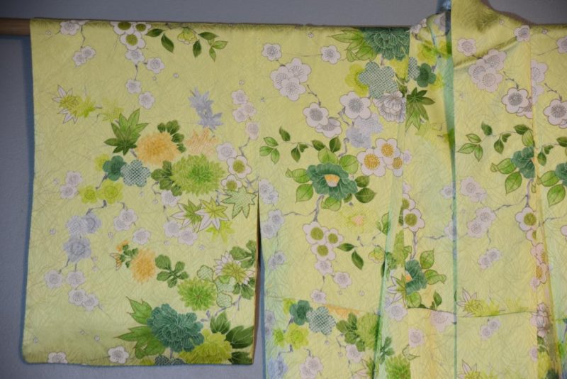 Vintage Japanese Silk Kimono - Image 7