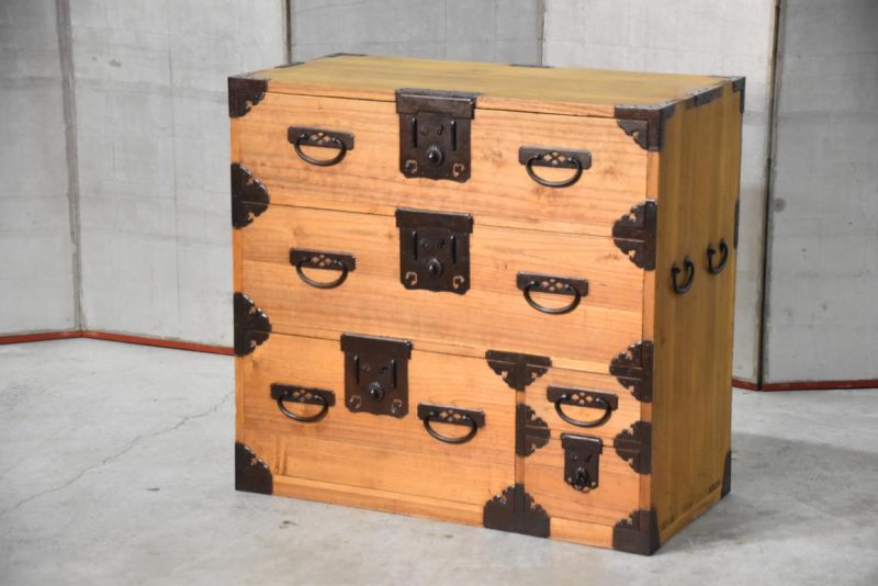Thick Paulownia Antique Clothing Chest Width:880mm