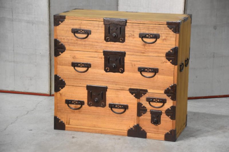Thick Paulownia Antique Clothing Chest Width:880mm - Image 2