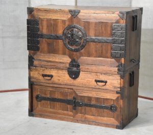 Kannon Biraki Tansu Edo Period Chest Width:970mm