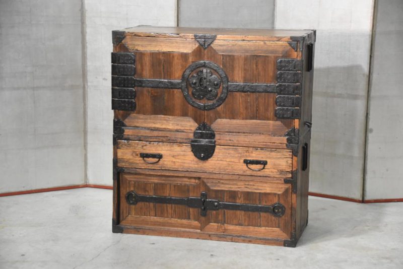 Kannon Biraki Tansu Edo Period Chest Width:970mm - Image 18