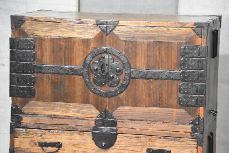 Kannon Biraki Tansu Edo Period Chest Width:970mm - Image 17