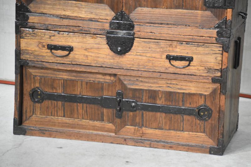 Kannon Biraki Tansu Edo Period Chest Width:970mm - Image 16