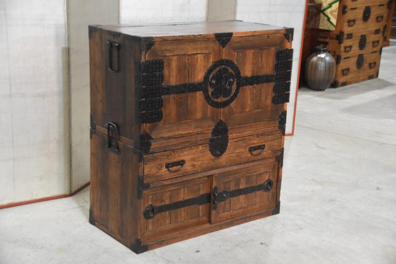 Kannon Biraki Tansu Edo Period Chest Width:970mm - Image 2