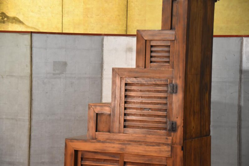 Kaidan Dansu Antique Step Chest Width:1510mm - Image 12