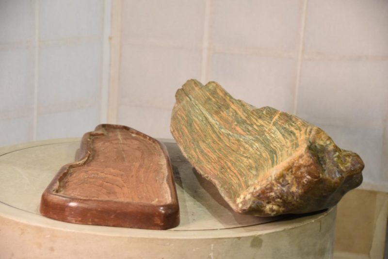 Japanese Suiseki Appreciation Rock Width:530mm - Image 3